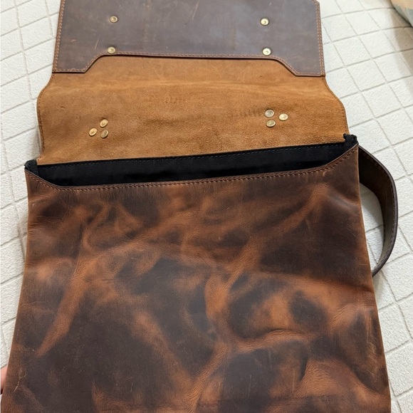 CHICATOLIA CRAZY HORSE LEATHER BACKPACK - TAN - Picture 8 of 10